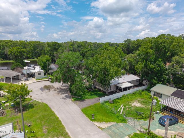 153 SMITH Lane, Satsuma, FL 32189