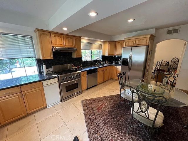 352 West Road, La Habra Heights, CA 90631