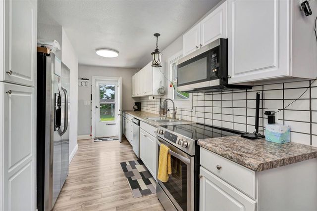 707 E RANDALL STREET, Appleton, WI 54911