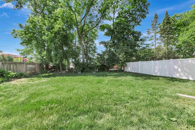 707 E RANDALL STREET, Appleton, WI 54911