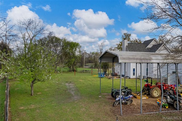 115 Willow Oak Drive, Deatsville, AL 36022