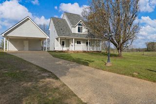 115 Willow Oak Drive, Deatsville, AL 36022