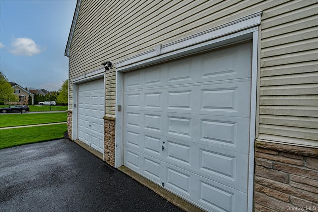 4 Indianwood Court, Wading River, NY 11792