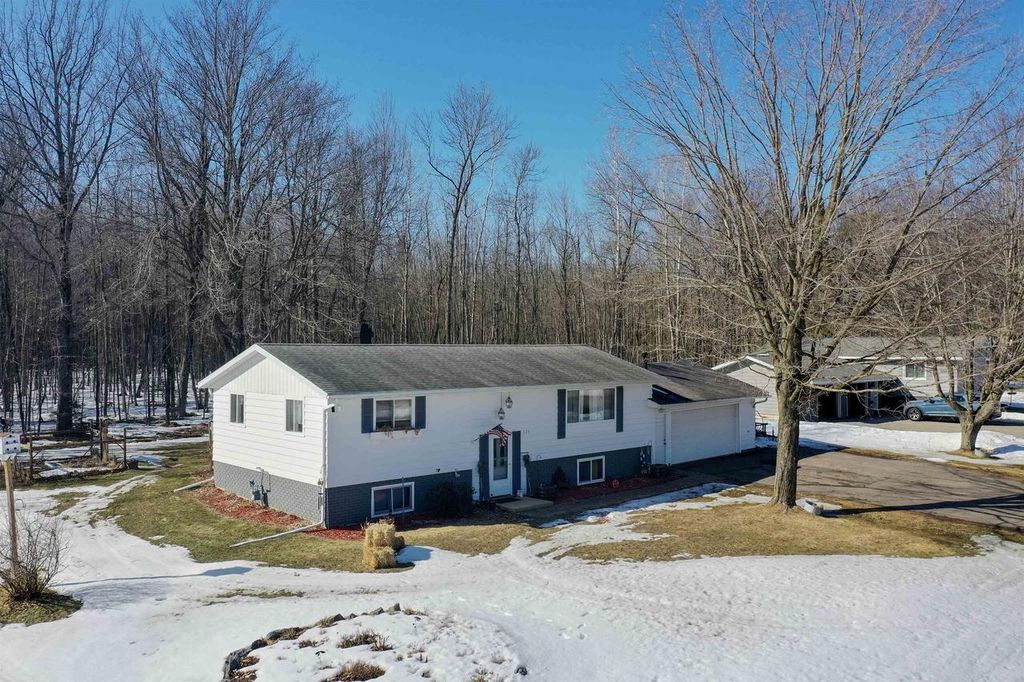 121 MARJORIE LANE, Medford, WI 54451