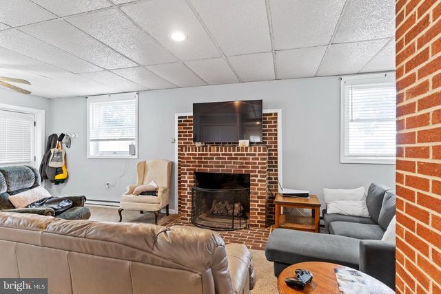 670-672 W LOUTHER ST, Carlisle, PA 17013