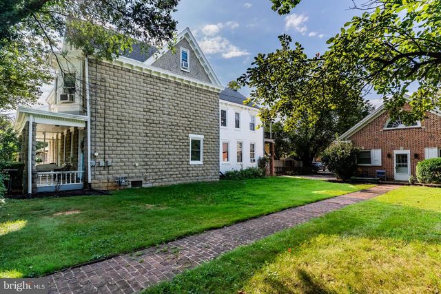 670-672 W LOUTHER ST, Carlisle, PA 17013