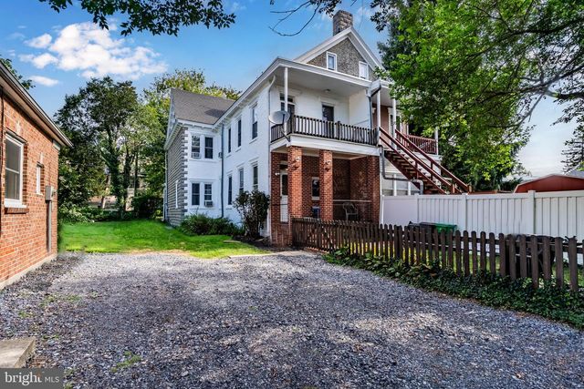 670-672 W LOUTHER ST, Carlisle, PA 17013