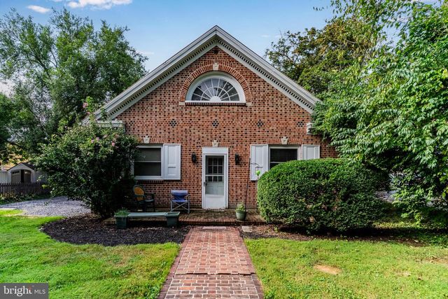 670-672 W LOUTHER ST, Carlisle, PA 17013