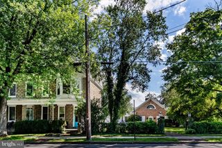 670-672 W LOUTHER ST, Carlisle, PA 17013