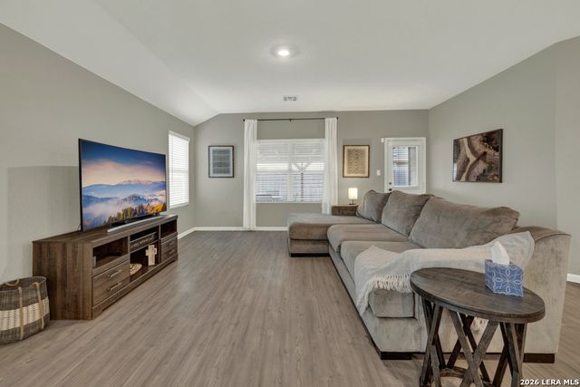 9030 Austin, Seguin, TX 78155