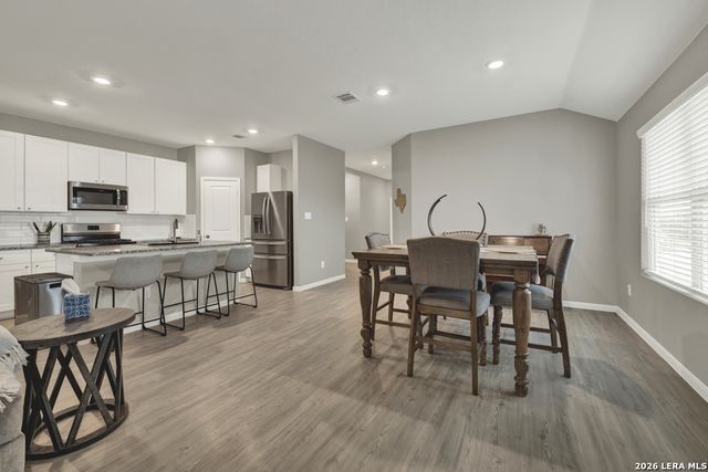 9030 Austin, Seguin, TX 78155