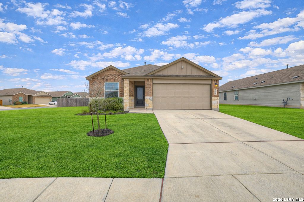9030 Austin, Seguin, TX 78155