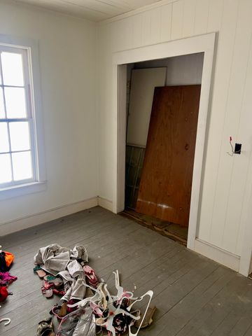 903 Alberta Ave., Columbia, MS 39429