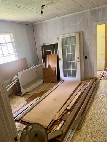 903 Alberta Ave., Columbia, MS 39429