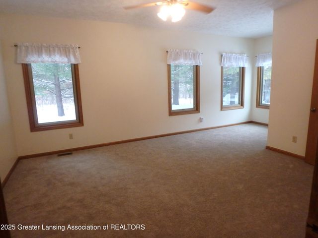 2612 S Ainger Road, Charlotte, MI 48813