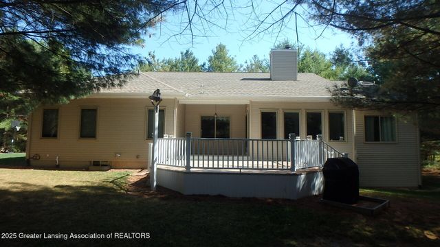 2612 S Ainger Road, Charlotte, MI 48813