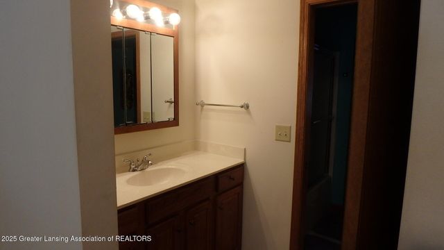 2612 S Ainger Road, Charlotte, MI 48813