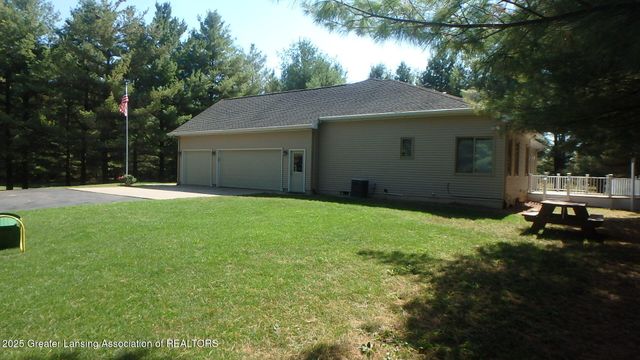 2612 S Ainger Road, Charlotte, MI 48813