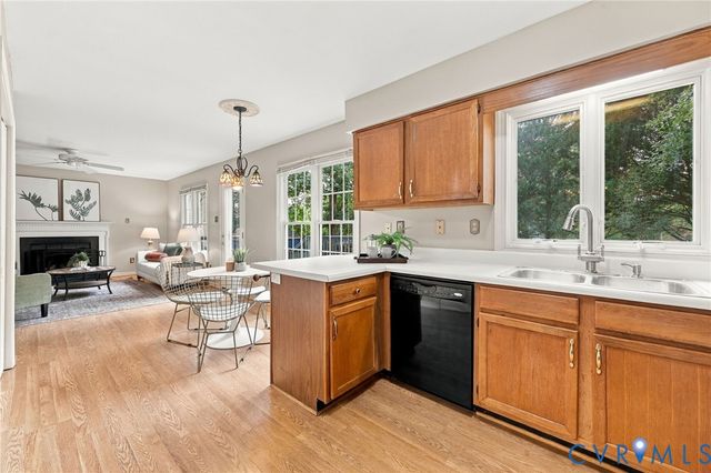 12206 Timbercross Pl, Henrico, VA 23233