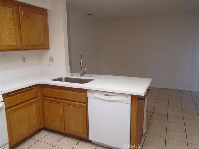 19 Goldstar, Pomona, CA 91766