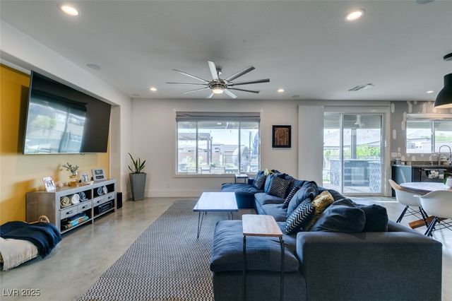 5120 Lone View Place, Las Vegas, NV 89149