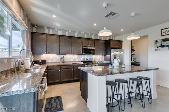 5120 Lone View Place, Las Vegas, NV 89149