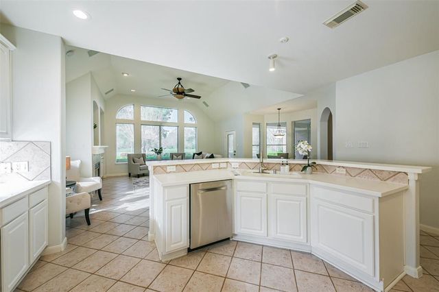3603 E Cedar Hollow Drive, Pearland, TX 77584