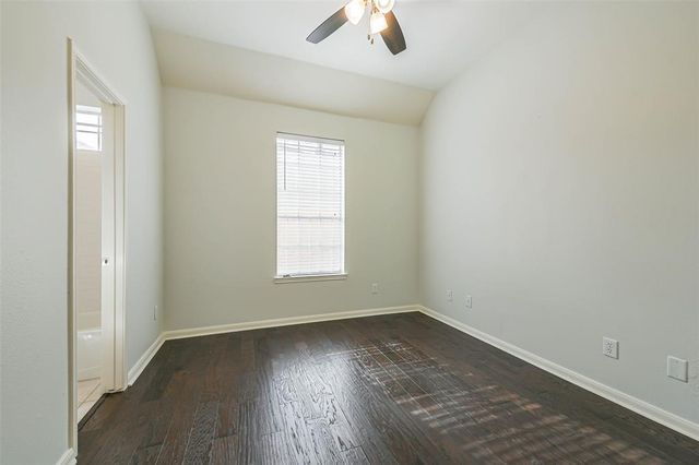 3603 E Cedar Hollow Drive, Pearland, TX 77584