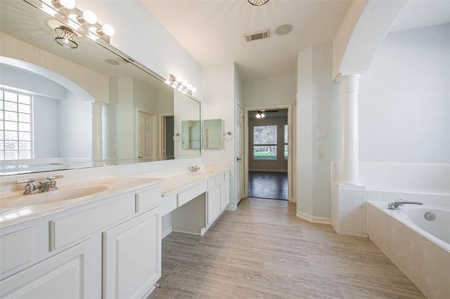3603 E Cedar Hollow Drive, Pearland, TX 77584