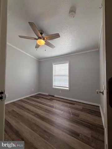 112 WOODSIDE RD, New Egypt, NJ 08533
