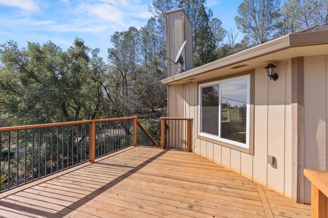 8132 Wildflower Way, Oregon House, CA 95962