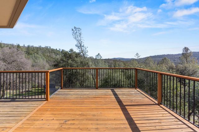 8132 Wildflower Way, Oregon House, CA 95962