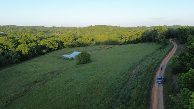 1820 New Hwy 7, Columbia, TN 38401