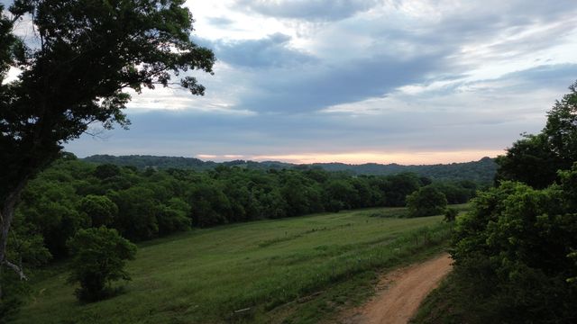 1820 New Hwy 7, Columbia, TN 38401
