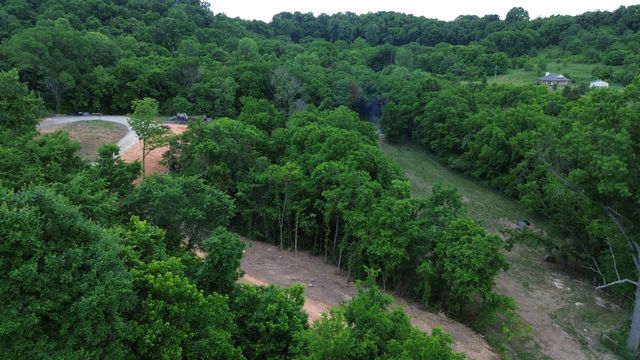 1820 New Hwy 7, Columbia, TN 38401