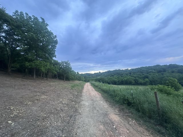 1820 New Hwy 7, Columbia, TN 38401