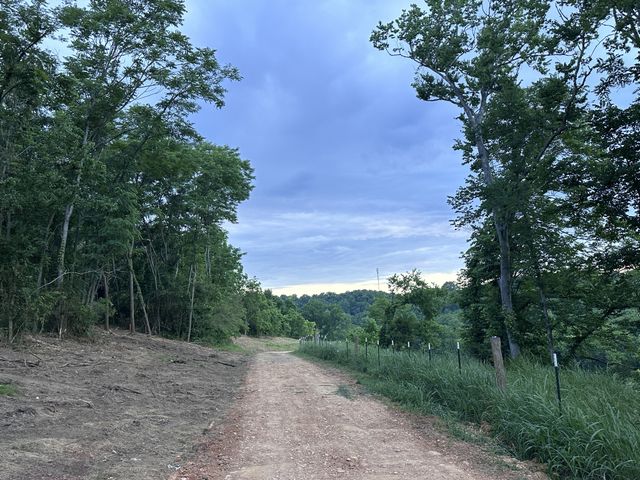 1820 New Hwy 7, Columbia, TN 38401