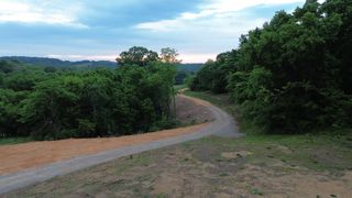 1820 New Hwy 7, Columbia, TN 38401