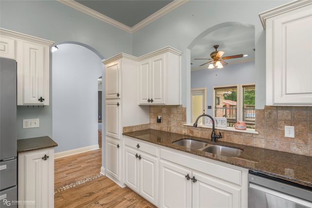 6992 Regatta Drive, Shreveport, LA 71107