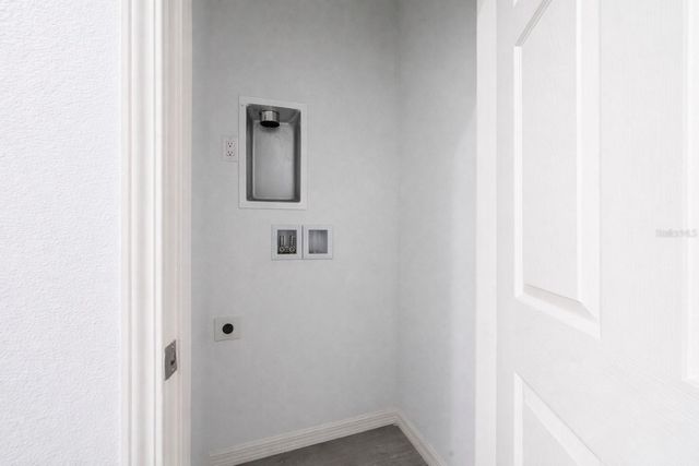 1427 JOHNSON STREET, Eustis, FL 32726