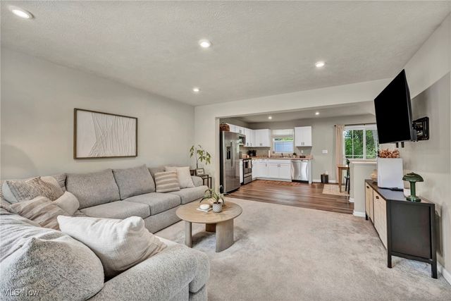 191 Raintree Lane, Painesville Twp, OH 44077