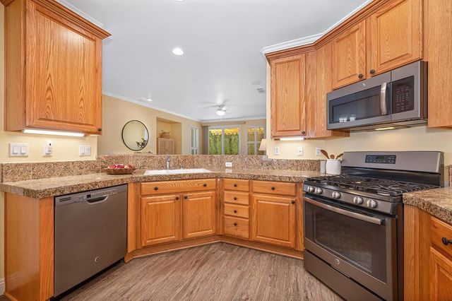 2181 Ryedale Ln, Sacramento, CA 95835