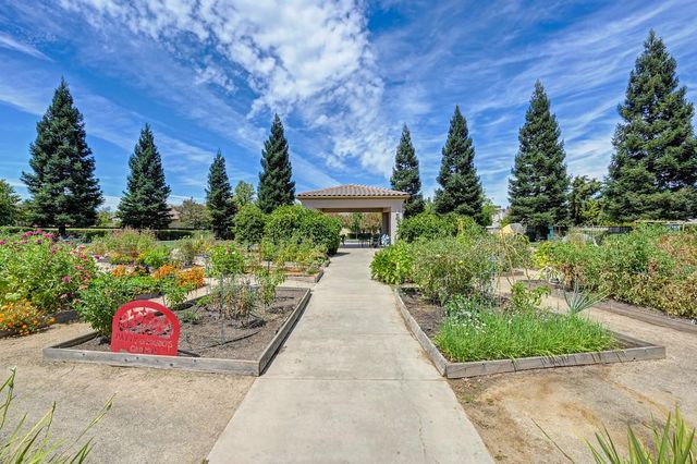 2181 Ryedale Ln, Sacramento, CA 95835