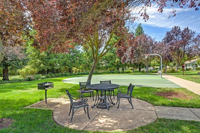 2181 Ryedale Ln, Sacramento, CA 95835