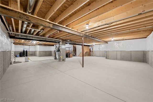 2027 Sugar Maple Drive, Kent, OH 44240