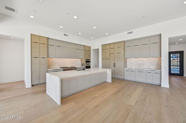 13213 E BUCKSKIN Trail, Scottsdale, AZ 85255