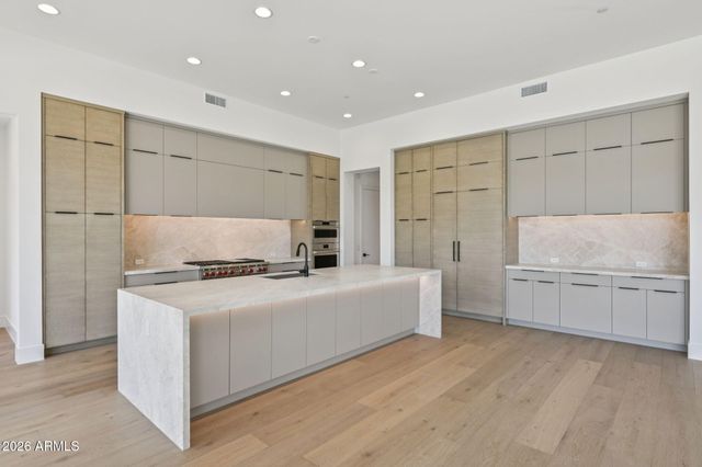 13213 E BUCKSKIN Trail, Scottsdale, AZ 85255