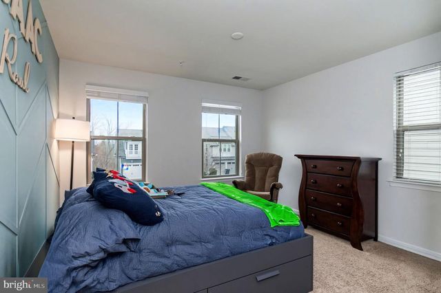 16961 TAKEAWAY LN, Dumfries, VA 22026