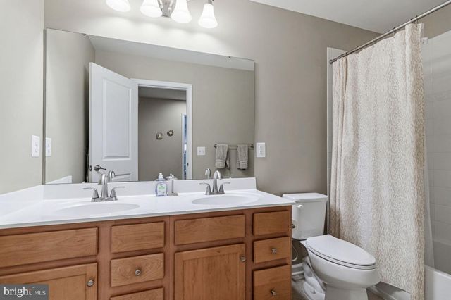 16961 TAKEAWAY LN, Dumfries, VA 22026