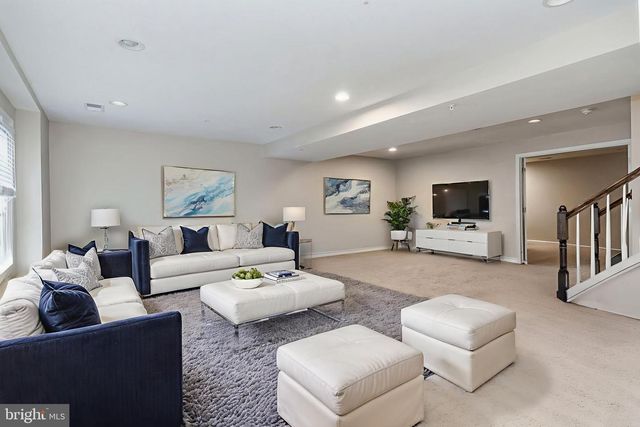 16961 TAKEAWAY LN, Dumfries, VA 22026